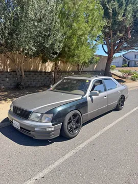 1997 Lexus LS 400 Sedan 4D