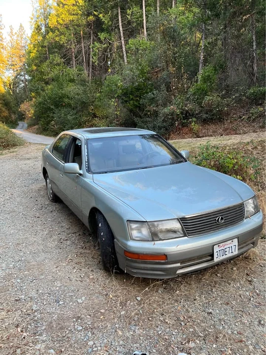1997 Lexus LS 2nd Gen - Image 2 of 6