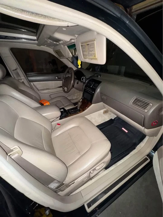 1997 Lexus LS 2nd Gen - Image 5 of 10
