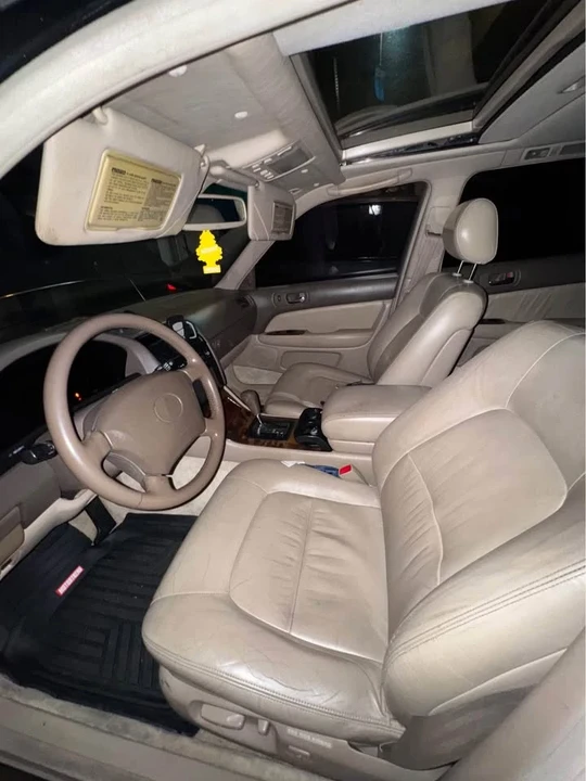 1997 Lexus LS 2nd Gen - Image 7 of 10