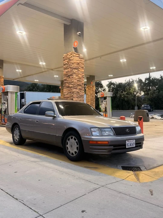 1997 Lexus LS 2nd Gen - Image 7 of 7