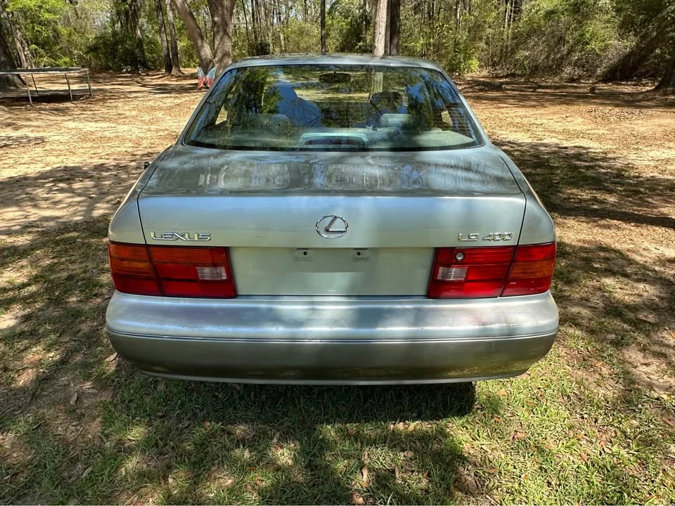 1997 Lexus LS 2nd Gen - Image 5 of 10
