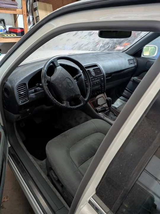 1997 Lexus LS 2nd Gen - Image 4 of 10