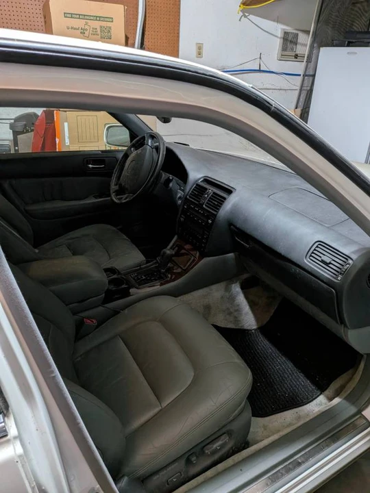 1997 Lexus LS 2nd Gen - Image 7 of 10