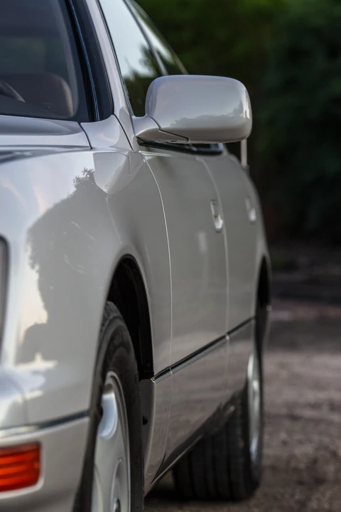 1997 Lexus LS 2nd Gen - Image 24 of 31