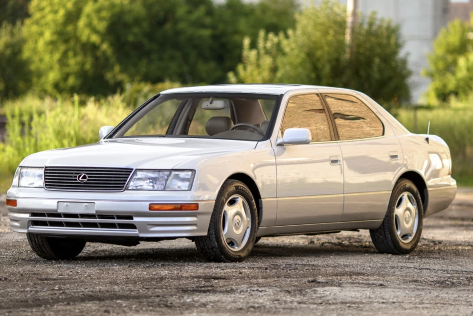 1997 Lexus LS 2nd Gen - Image 3 of 31