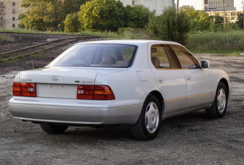 1997 Lexus LS 2nd Gen - Image 12 of 31
