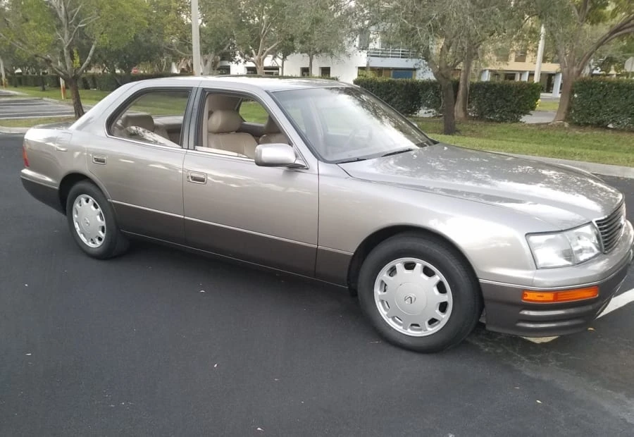 1997 Lexus LS 2nd Gen - Image 10 of 10