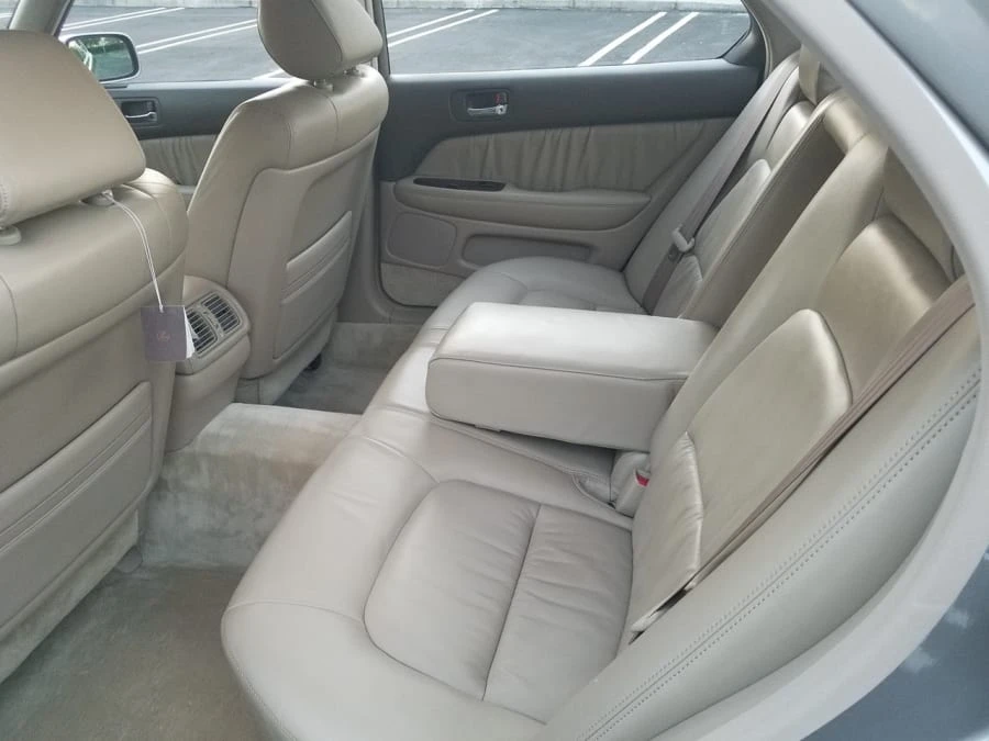 1997 Lexus LS 2nd Gen - Image 8 of 10