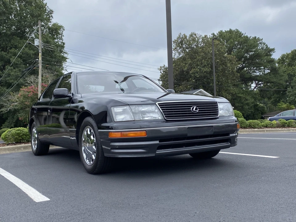 1997 Lexus LS 2nd Gen - Image 12 of 31