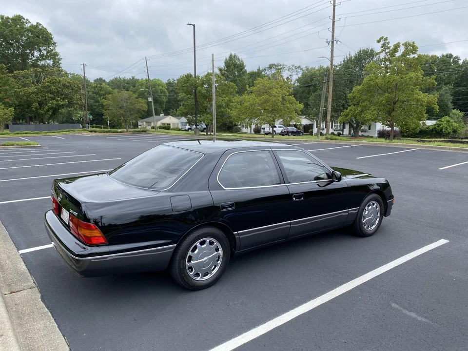 1997 Lexus LS 2nd Gen - Image 20 of 31