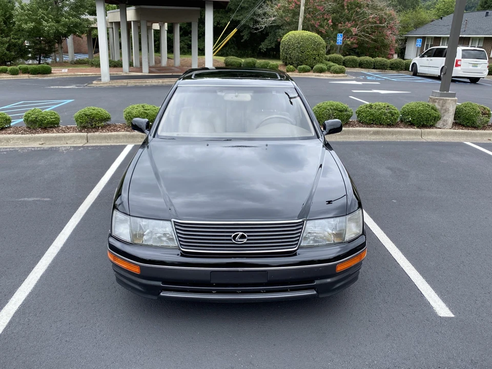 1997 Lexus LS 2nd Gen - Image 8 of 31