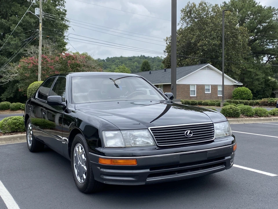 1997 Lexus LS 2nd Gen - Image 11 of 31