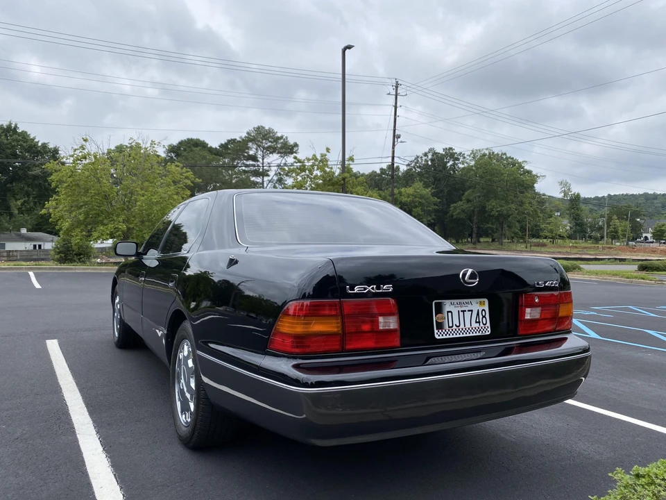 1997 Lexus LS 2nd Gen - Image 29 of 31