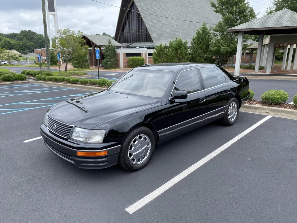 1997 Lexus LS 2nd Gen - Image 3 of 31