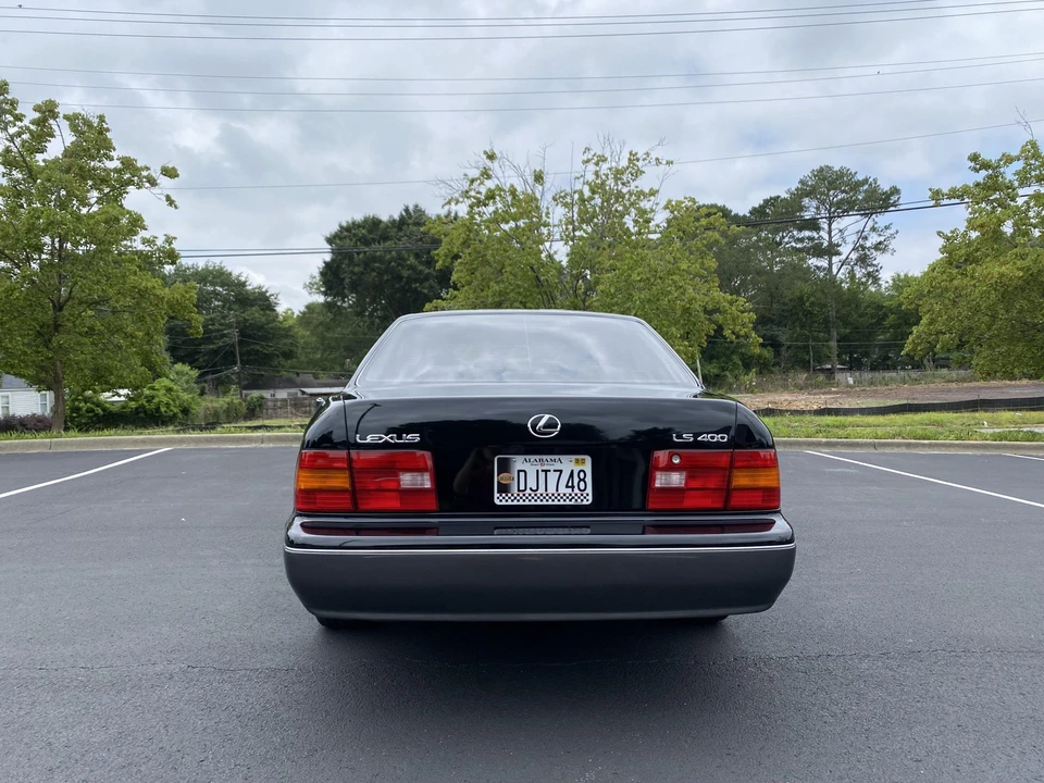 1997 Lexus LS 2nd Gen - Image 25 of 31