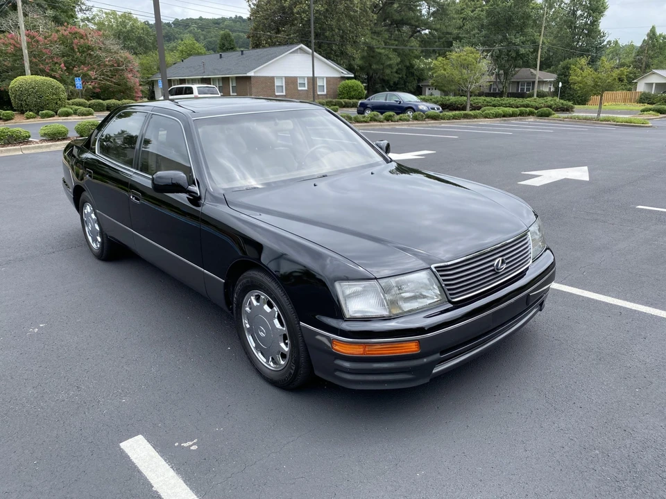 1997 Lexus LS 2nd Gen - Image 14 of 31