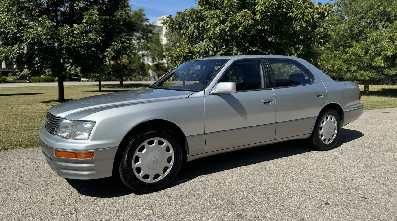 1997 Lexus LS 2nd Gen - Image 5 of 31