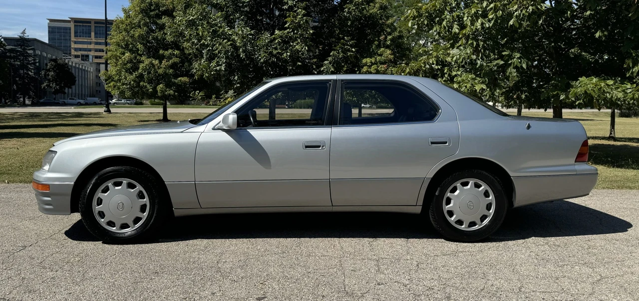 1997 Lexus LS 2nd Gen - Image 8 of 31