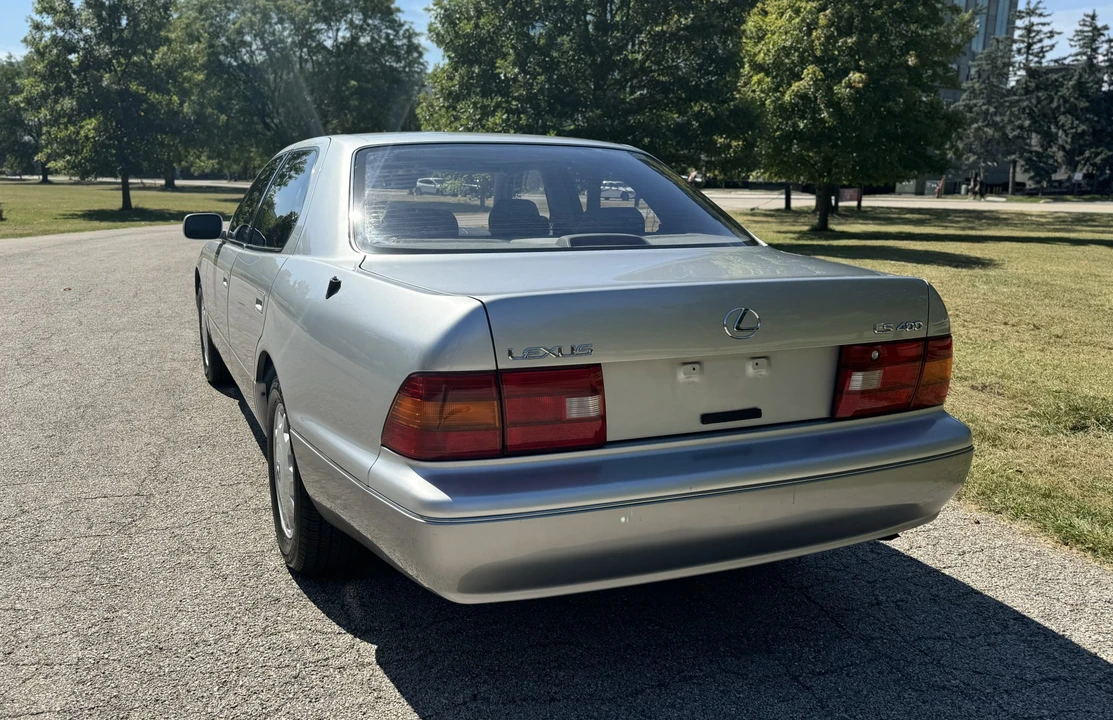 1997 Lexus LS 2nd Gen - Image 14 of 31