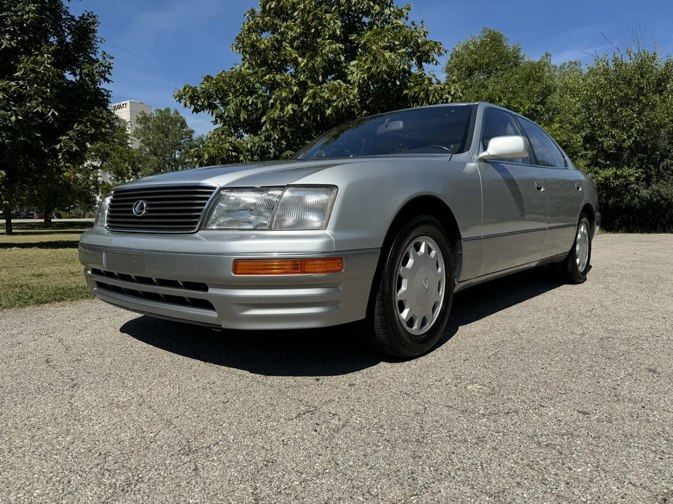 1997 Lexus LS 2nd Gen - Image 4 of 31
