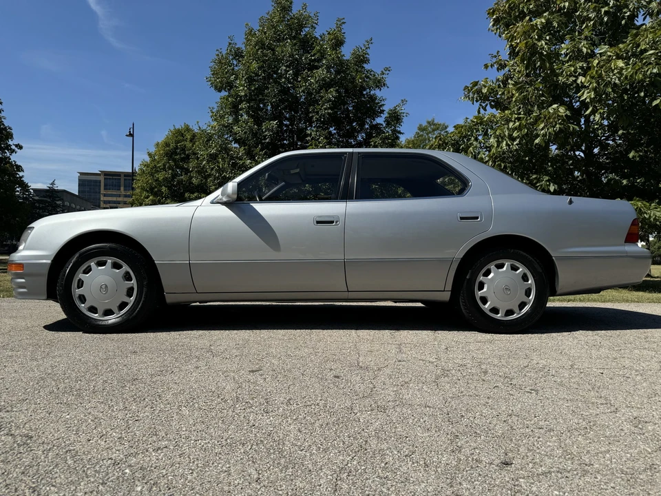 1997 Lexus LS 2nd Gen - Image 7 of 31