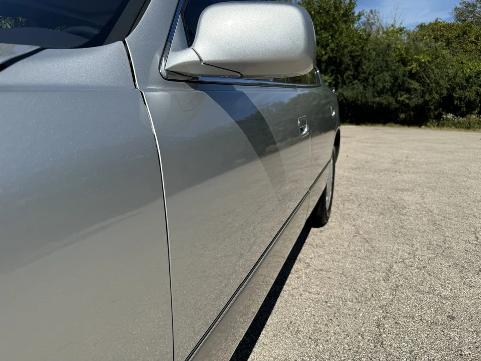 1997 Lexus LS 2nd Gen - Image 27 of 31