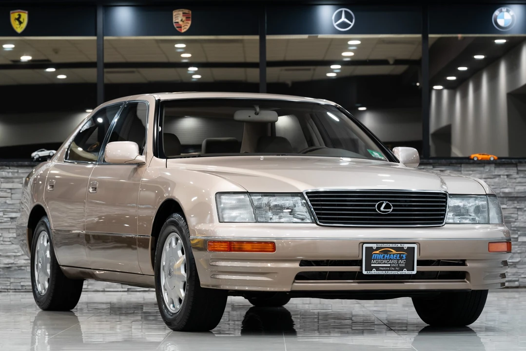 1997 Lexus LS 2nd Gen - Image 18 of 31