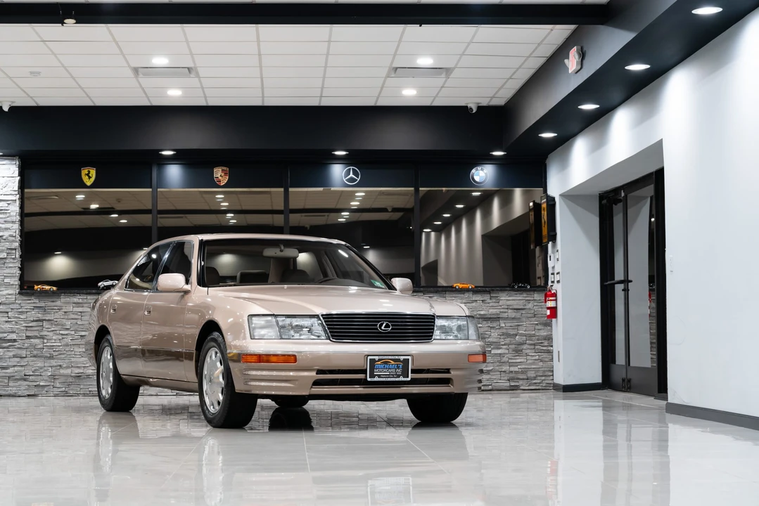 1997 Lexus LS 2nd Gen - Image 15 of 31