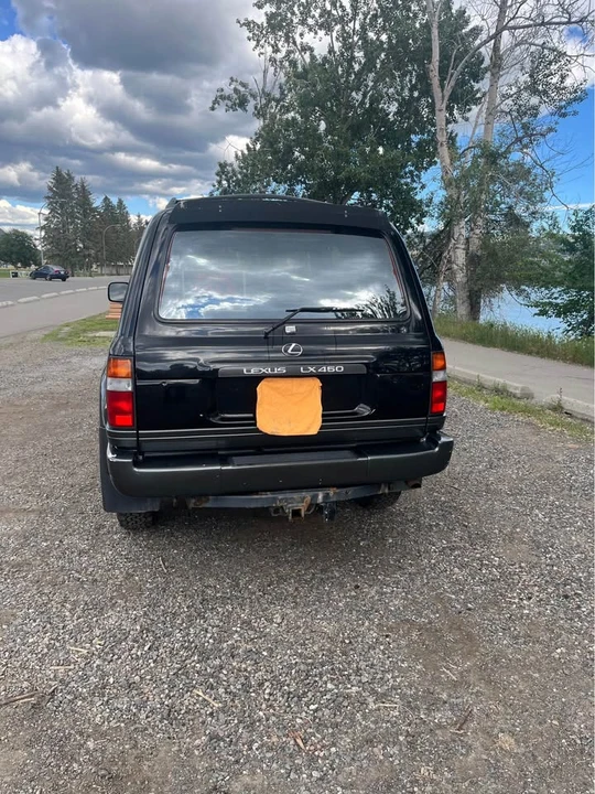 1997 Lexus LX 1st Gen - Image 4 of 13