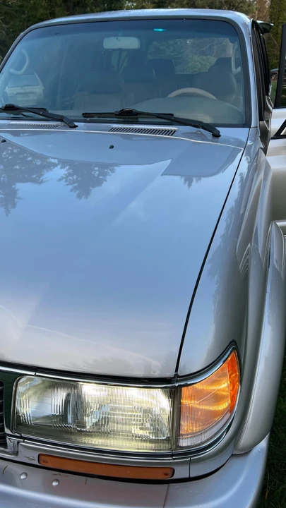 1997 Lexus LX 1st Gen - Image 13 of 31