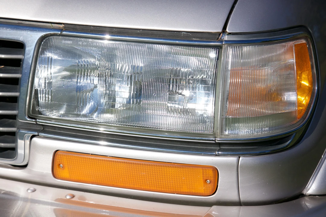 1997 Lexus LX 1st Gen - Image 14 of 31
