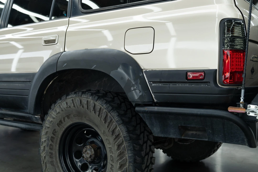 1997 Lexus LX 1st Gen - Image 30 of 31