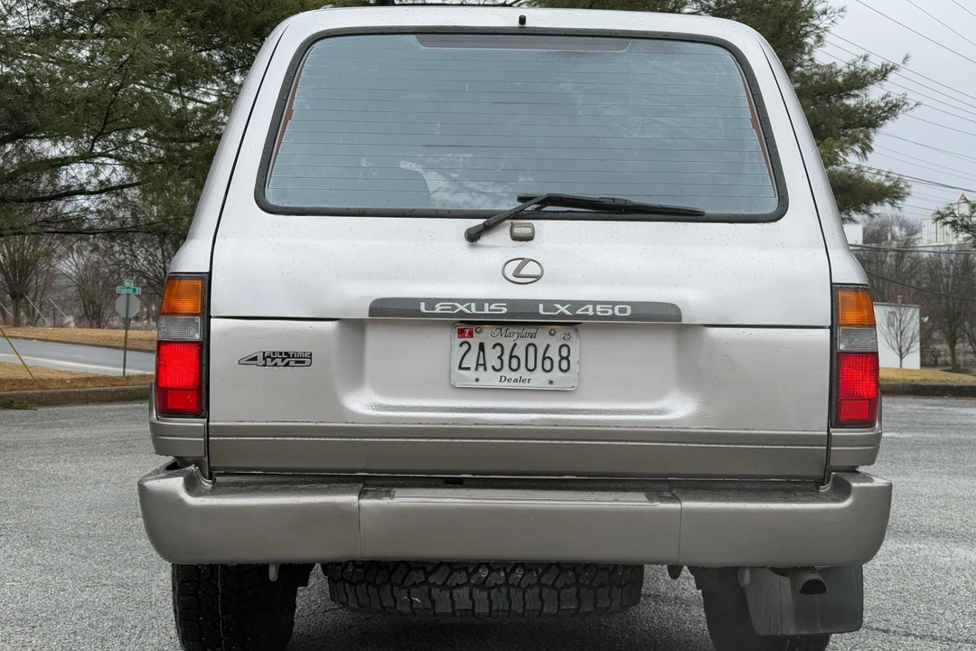 1997 Lexus LX 1st Gen - Image 5 of 31