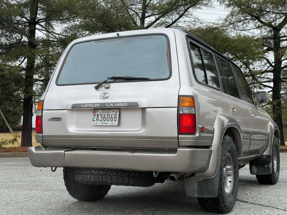 1997 Lexus LX 1st Gen - Image 14 of 31