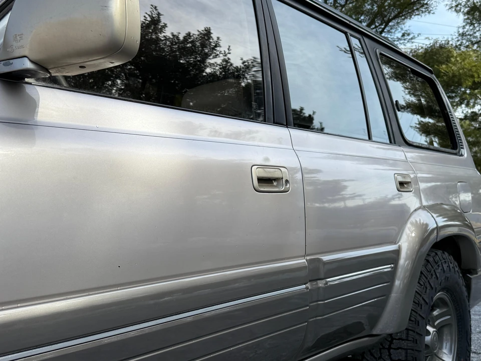 1997 Lexus LX 1st Gen - Image 25 of 31