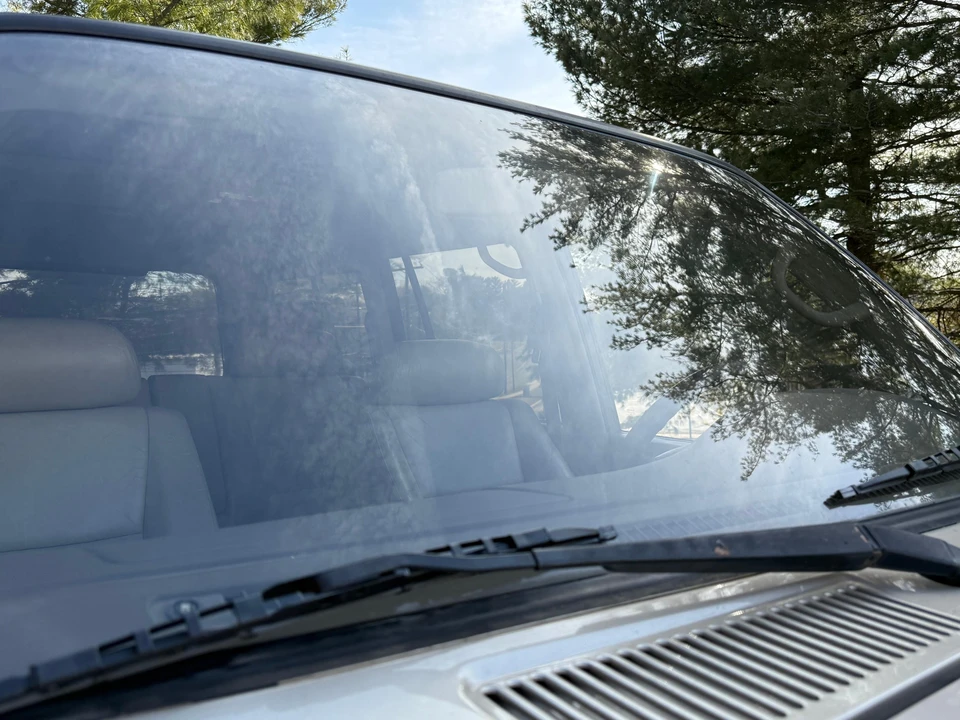 1997 Lexus LX 1st Gen - Image 16 of 31