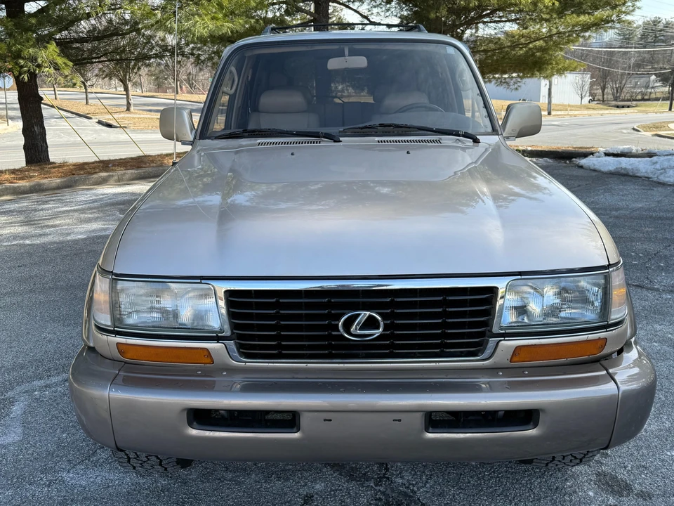 1997 Lexus LX 1st Gen - Image 6 of 31