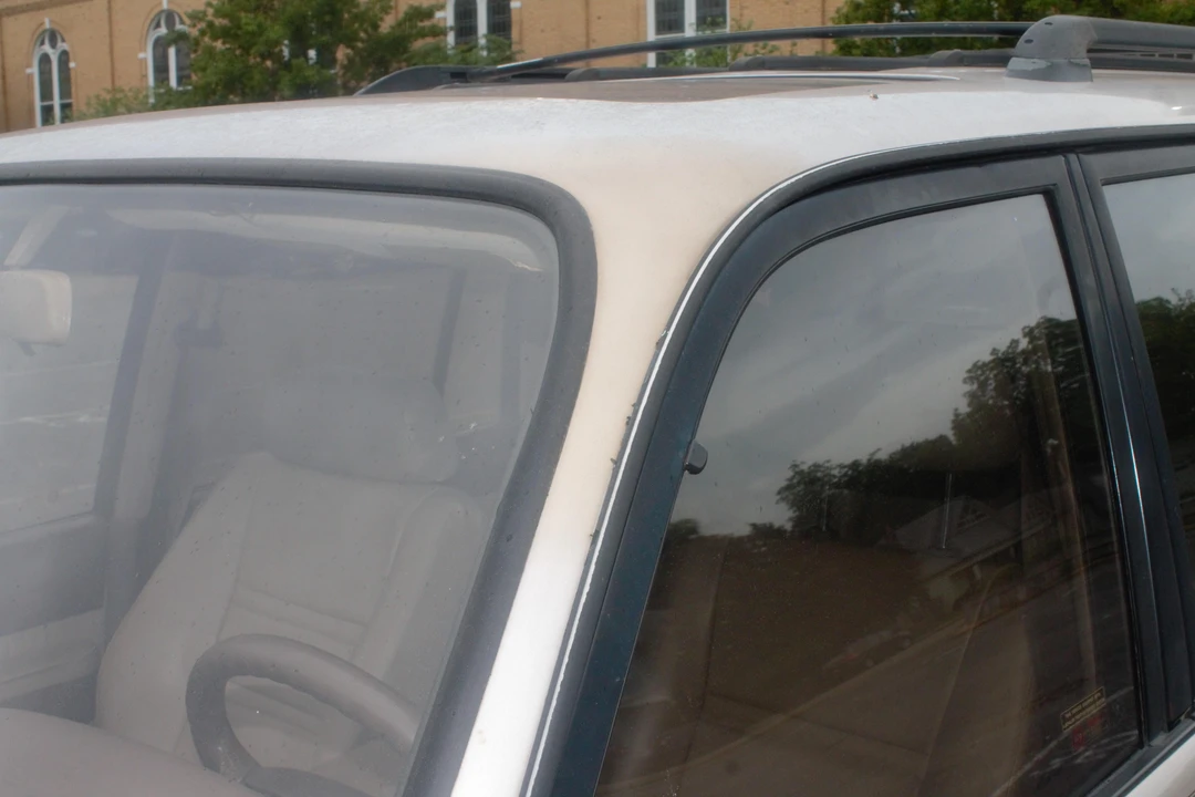 1997 Lexus LX 1st Gen - Image 12 of 30