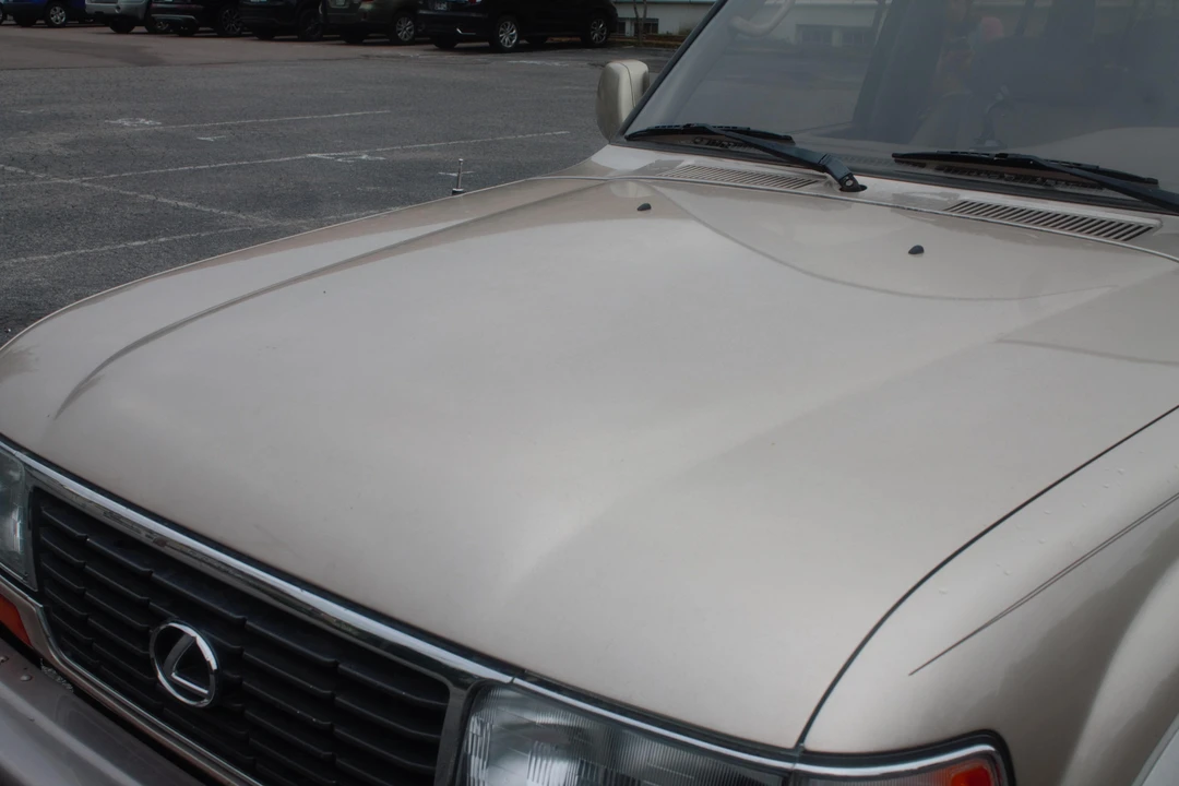 1997 Lexus LX 1st Gen - Image 11 of 30