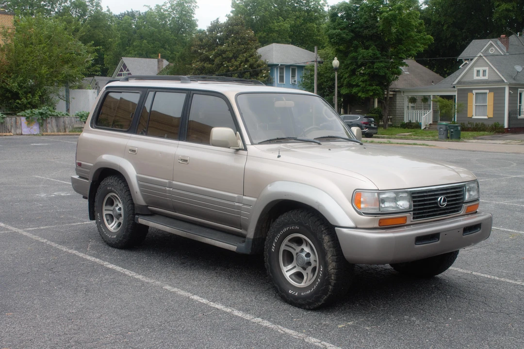 1997 Lexus LX 1st Gen - Image 10 of 30