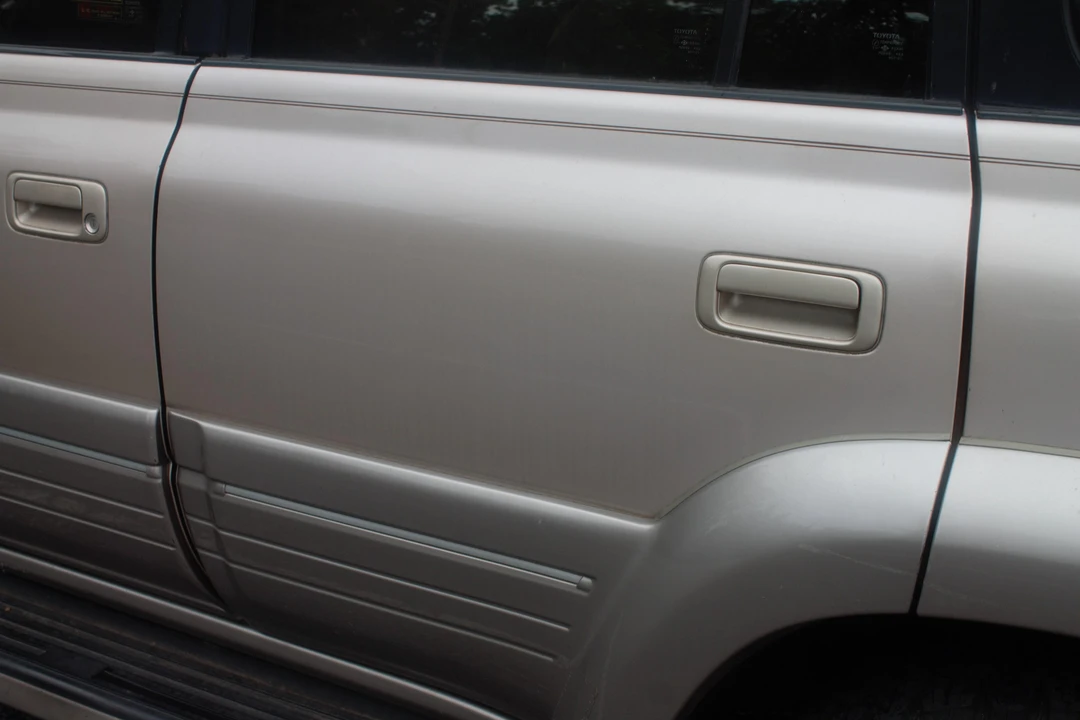1997 Lexus LX 1st Gen - Image 14 of 30
