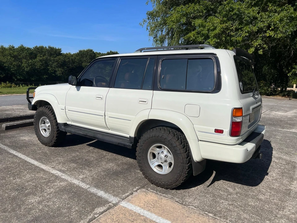 1997 Lexus LX 1st Gen - Image 14 of 31