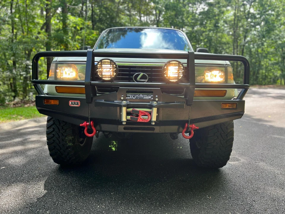 1997 Lexus LX 1st Gen - Image 8 of 31