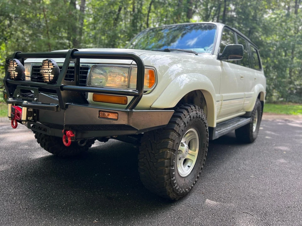 1997 Lexus LX 1st Gen - Image 9 of 31