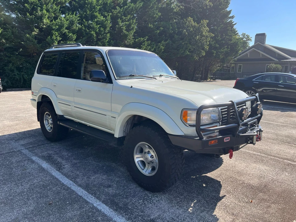 1997 Lexus LX 1st Gen - Image 24 of 31