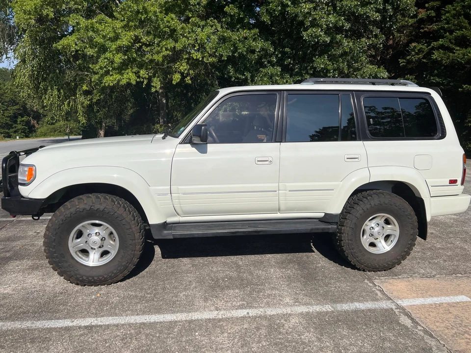 1997 Lexus LX 1st Gen - Image 11 of 31