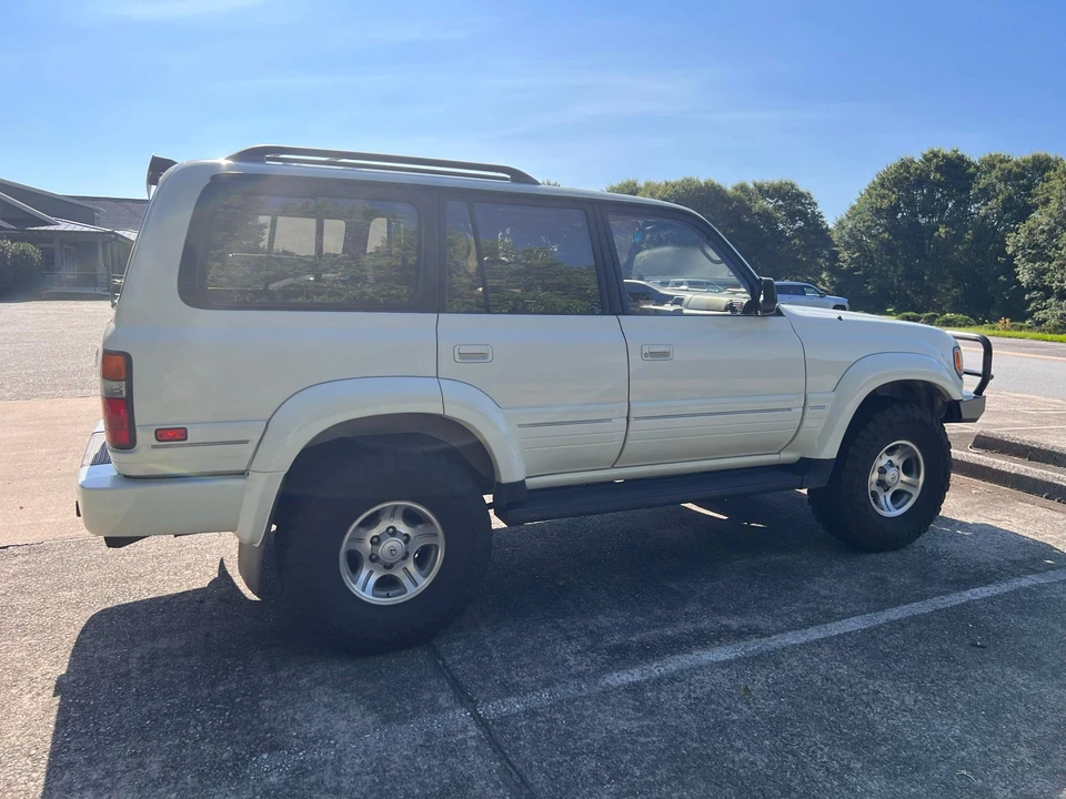 1997 Lexus LX 1st Gen - Image 20 of 31