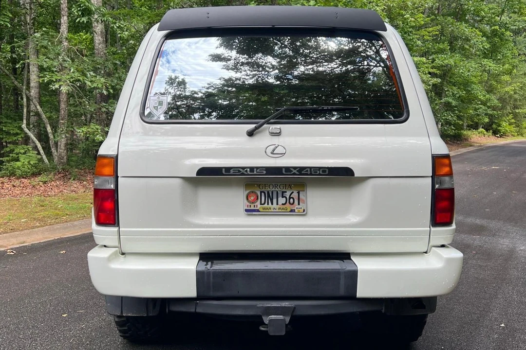 1997 Lexus LX 1st Gen - Image 5 of 31