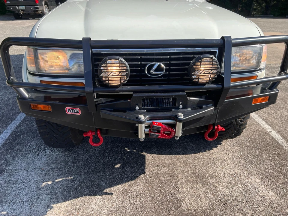 1997 Lexus LX 1st Gen - Image 28 of 31
